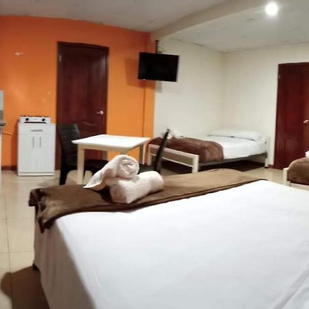 לאס טונאס Sun Place Hosteria מראה חיצוני תמונה