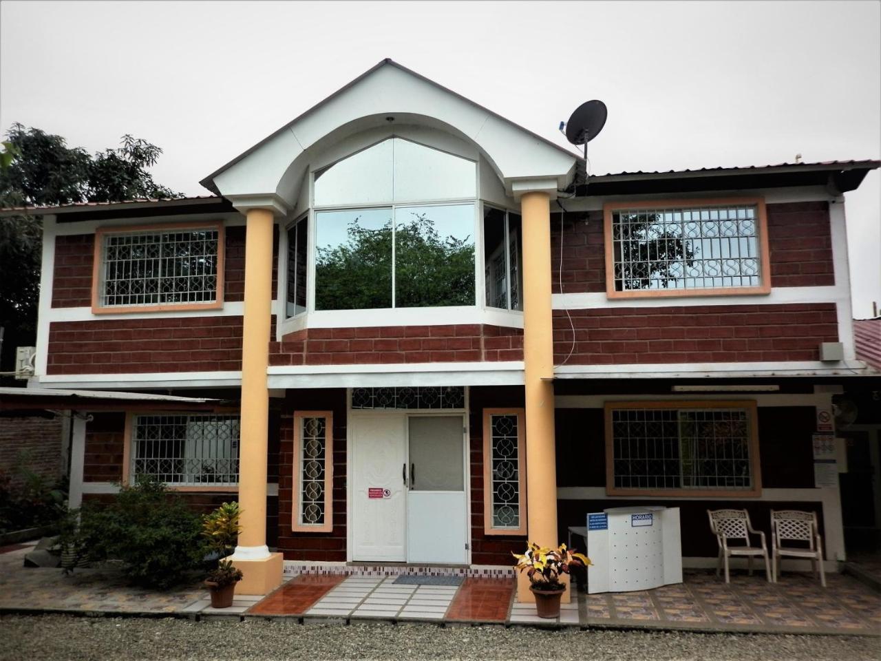 לאס טונאס Sun Place Hosteria מראה חיצוני תמונה