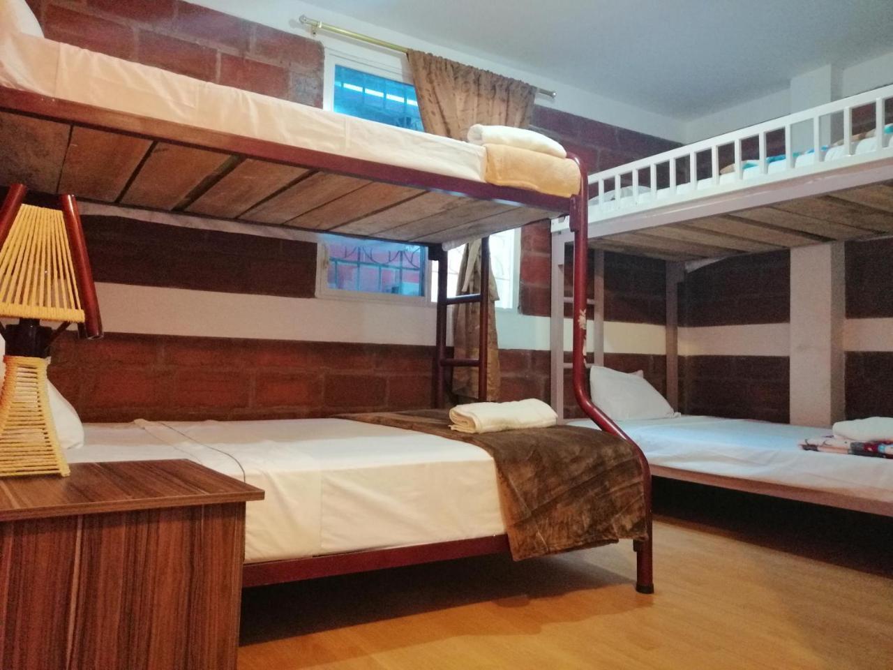 לאס טונאס Sun Place Hosteria מראה חיצוני תמונה