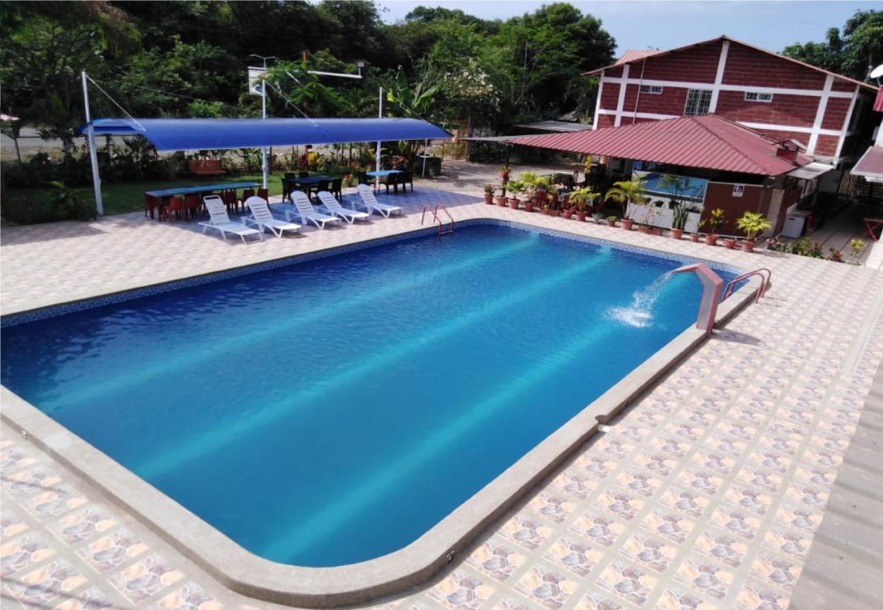 לאס טונאס Sun Place Hosteria מראה חיצוני תמונה